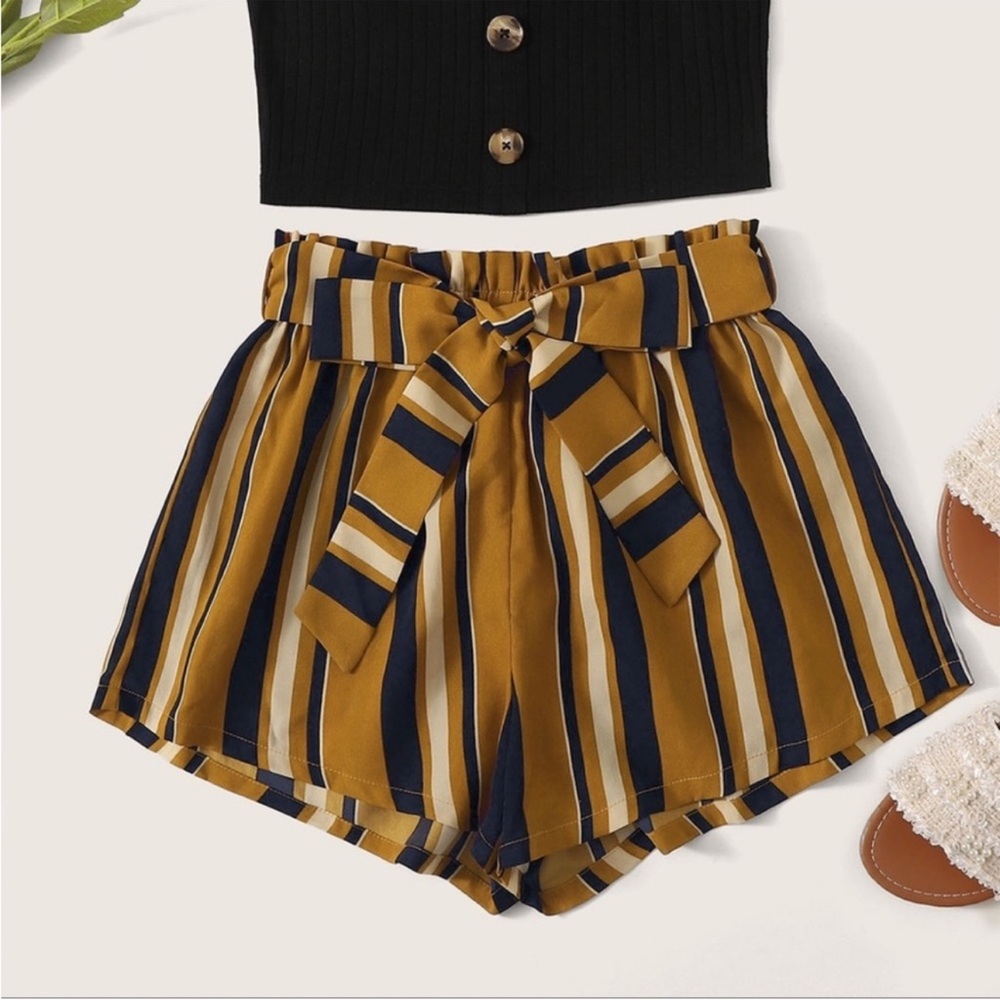 SHEIN Striped Mustard and Navy Women's Shorts✨